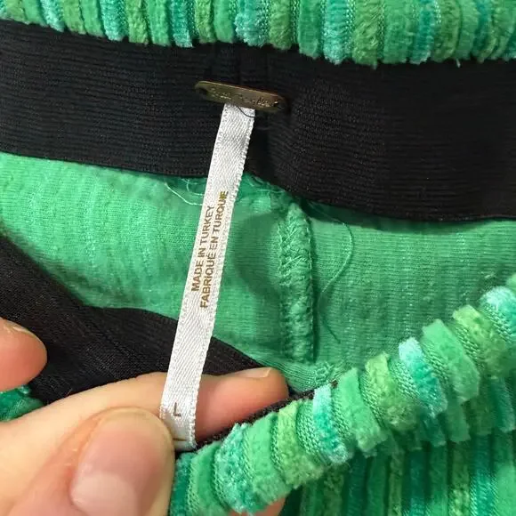 Free People Women's Slim Pull-On Velvet Flare Pants Green Bee Large Retro Funky - Picture 8 of 8